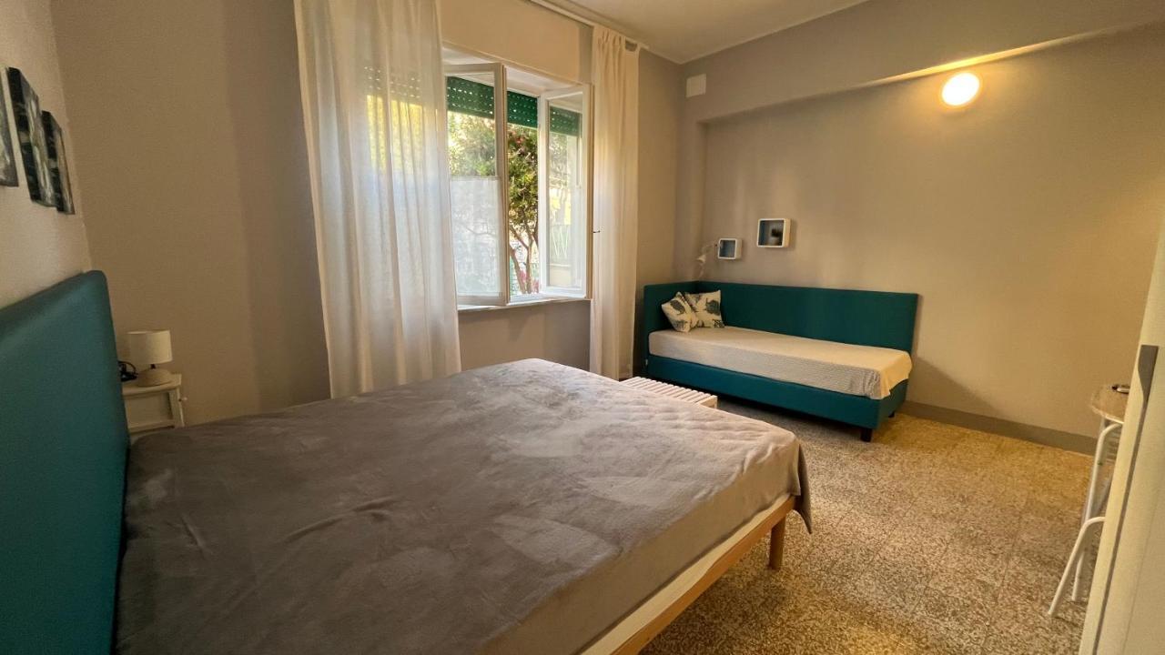 Bed And Coffee Rooms Портоферрайо Экстерьер фото